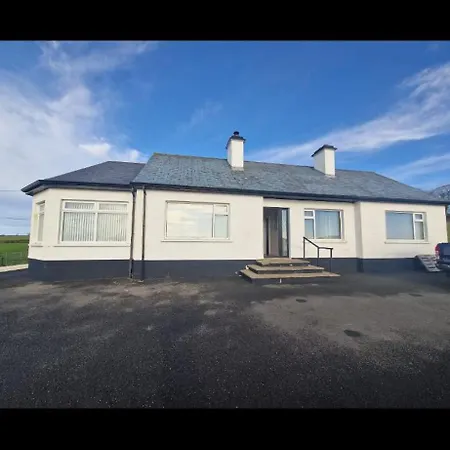 Ferienhaus Hillhead's Sea View Escape