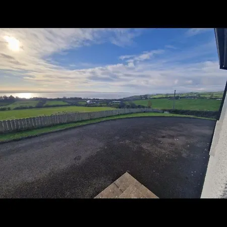 Hillhead's Sea View Escape Prázdninový dům