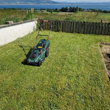 Casa vacanze Hillhead's Sea View Escape *