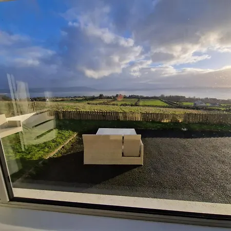 Hillhead's Sea View Escape * Moville
